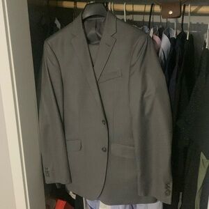 Kenneth Cole Reaction Techni-Cole Men’s Suit